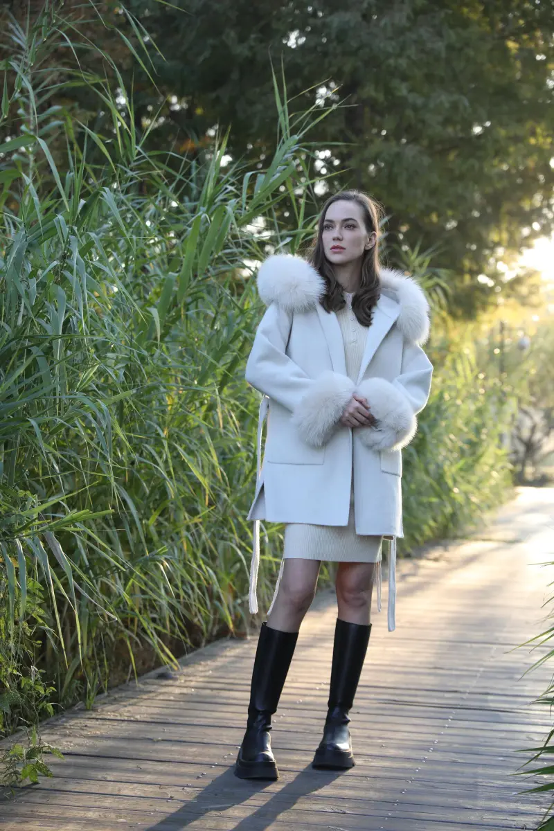 Women's Winter Warm Hooded Reversible Cashmere Short Coat Cuffs with Fur M1