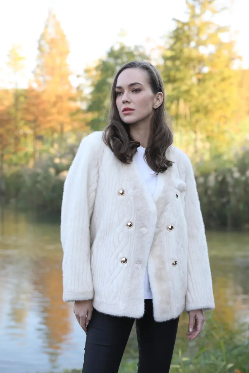 Women's Metal Button V-Neck Elegant Fashion Faux Mink Jacket m4