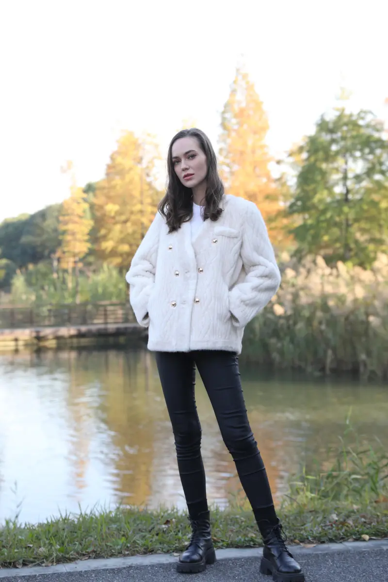 Women's Metal Button V-Neck Elegant Fashion Faux Mink Jacket