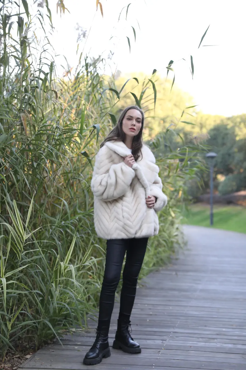 Chinese Style Women's Suit Collar Faux Mink Jacket Novelty Trend