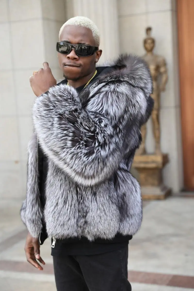 Coat with ribbed hem and cuffs hooded made of fox fur (4)