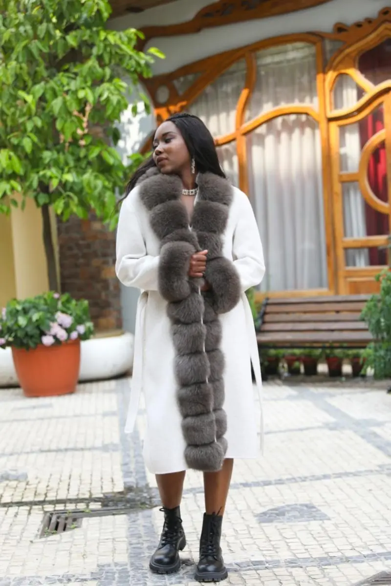 Segmented Fox Fur Front Wool Coat with Fur Cuffs (2)