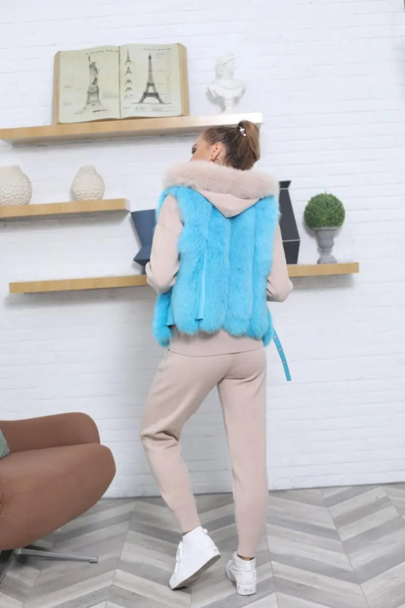 Vertical Stripe Buckle Decorated Draped Fox Fur Vest (Short) (1)
