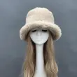 Shearling Hat + Gloves + Shoulder Bag (11)