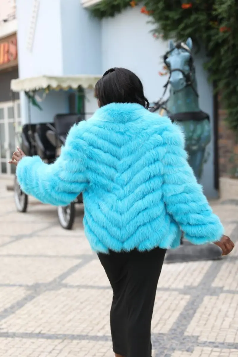 Double-Sided Fox Fur Diagonal Stripe Short Coat (6)