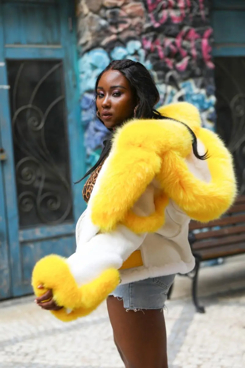 New detachable fur collar on the hood, short leather and fur jacket (7)