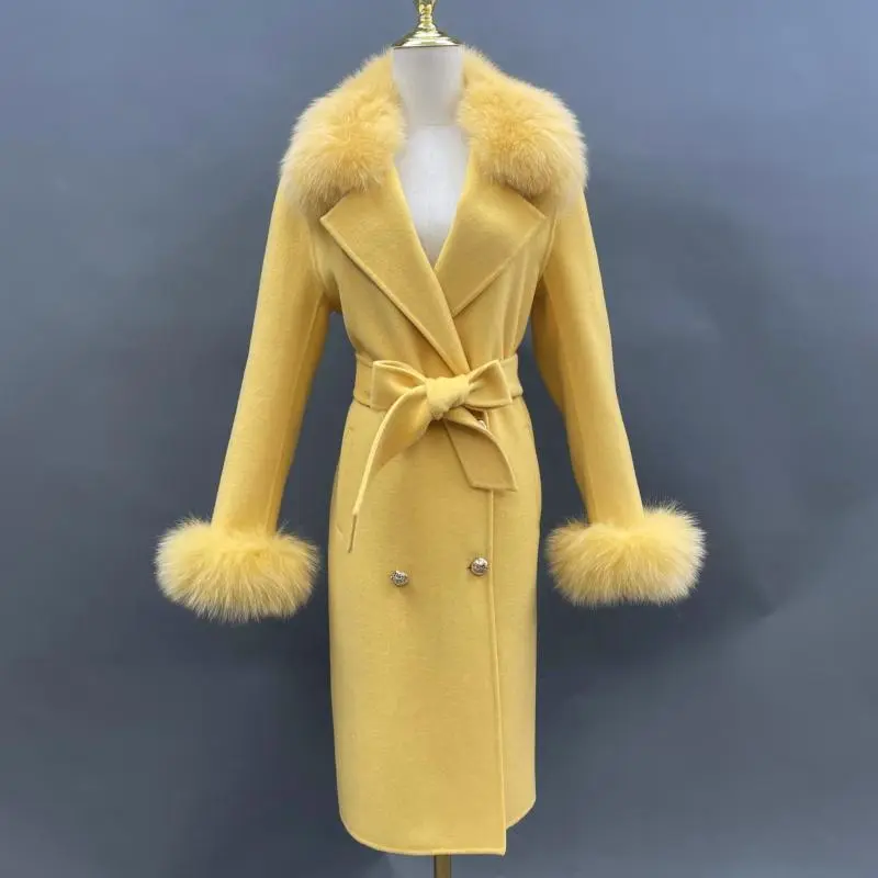 Double-sided wool coat with a small collar (6)