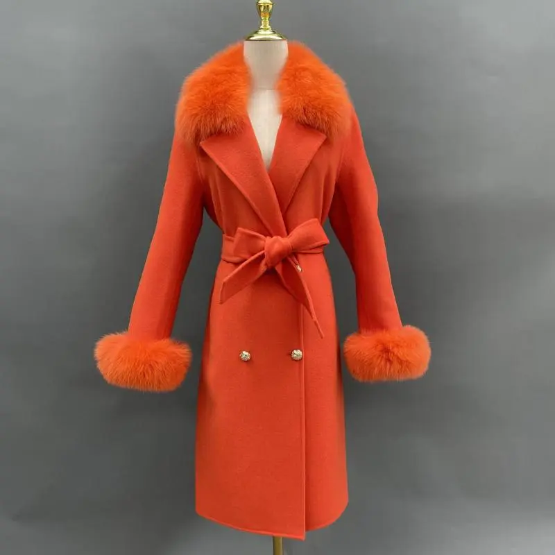 Double-sided wool coat with a small collar (7)