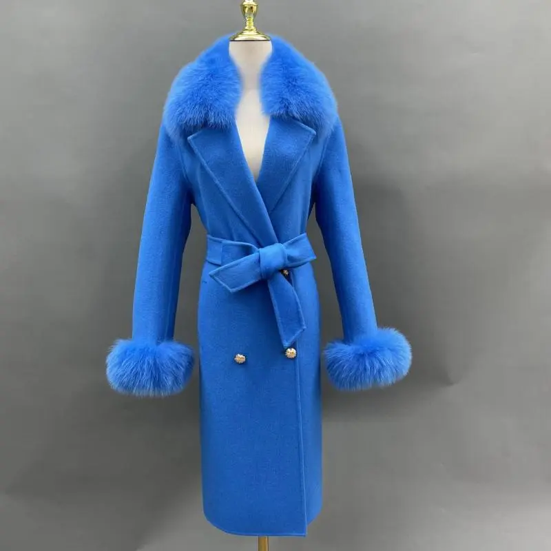 Double-sided wool coat with a small collar (9)