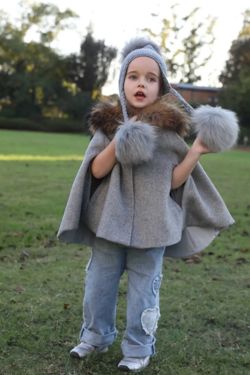 Children's Fashion Knitted Big Braid Raccoon Fur Ball Acrylic Hat m4