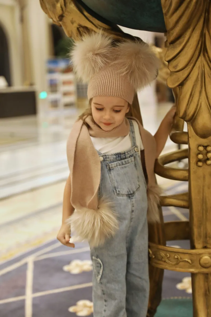 Children's Rabbit Velvet Double Ball Scarf Soft and Cute m2