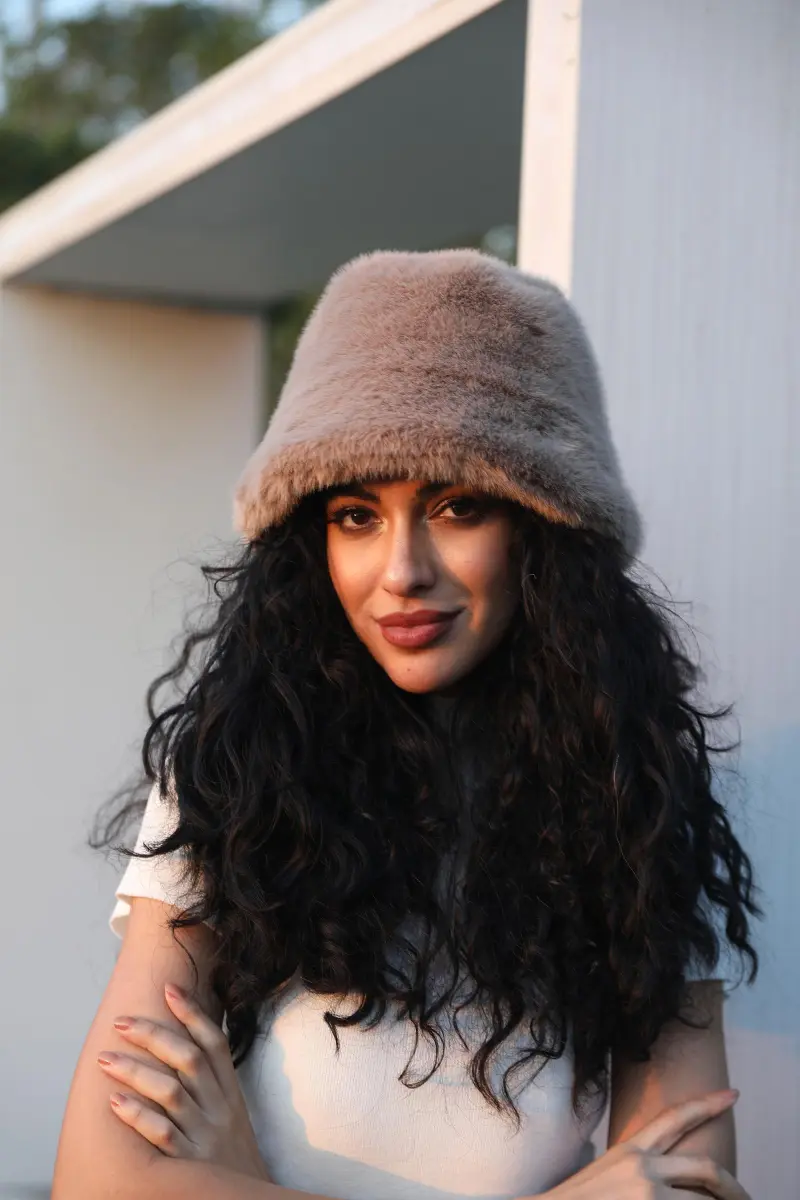Women's Eco-Friendly Fur Bucket Hat for Casual and Warm 3