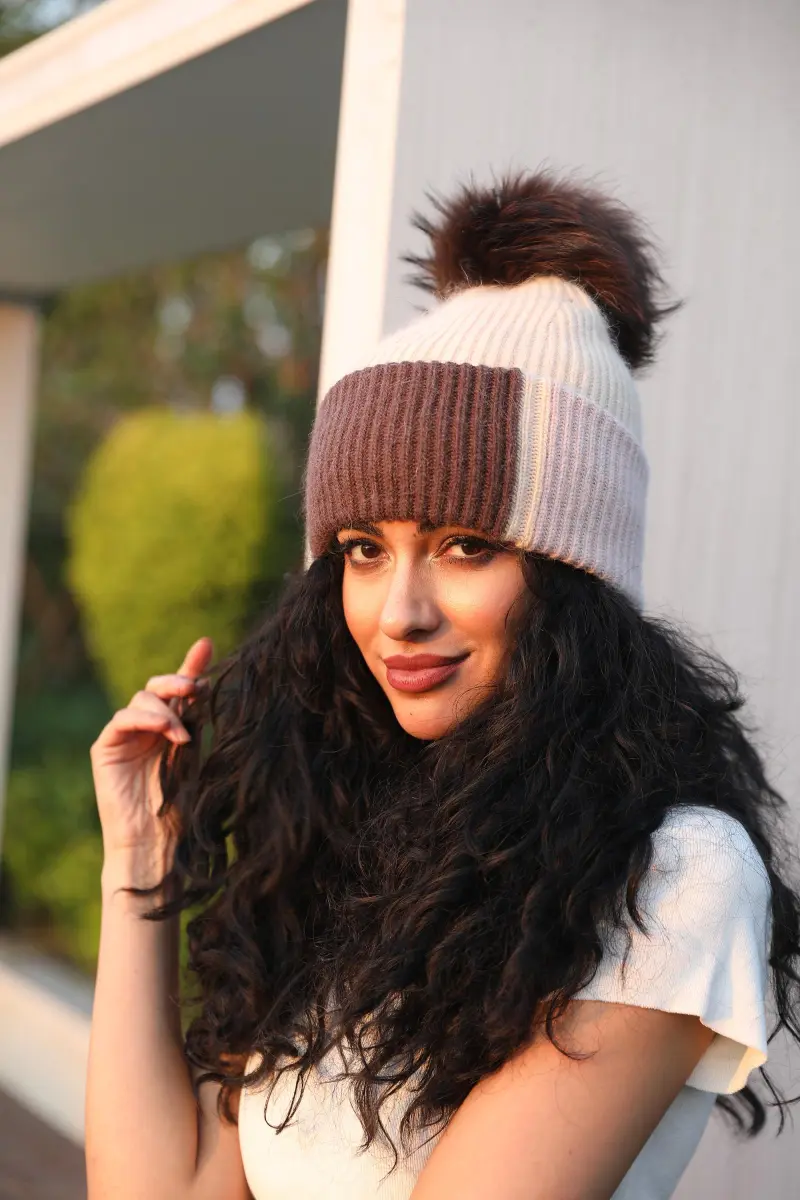 Women's Color-Blocked Trendy Rabbit Fur Hat with Pom Poms for Warmth8