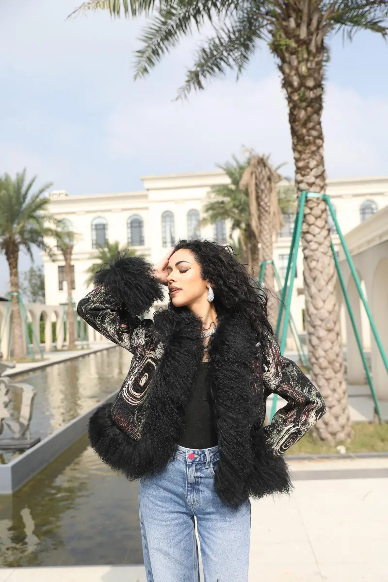 Stylish Mongolian Lamb Fur Women's Patchwork Fabric Outerwear Fur Jacket33