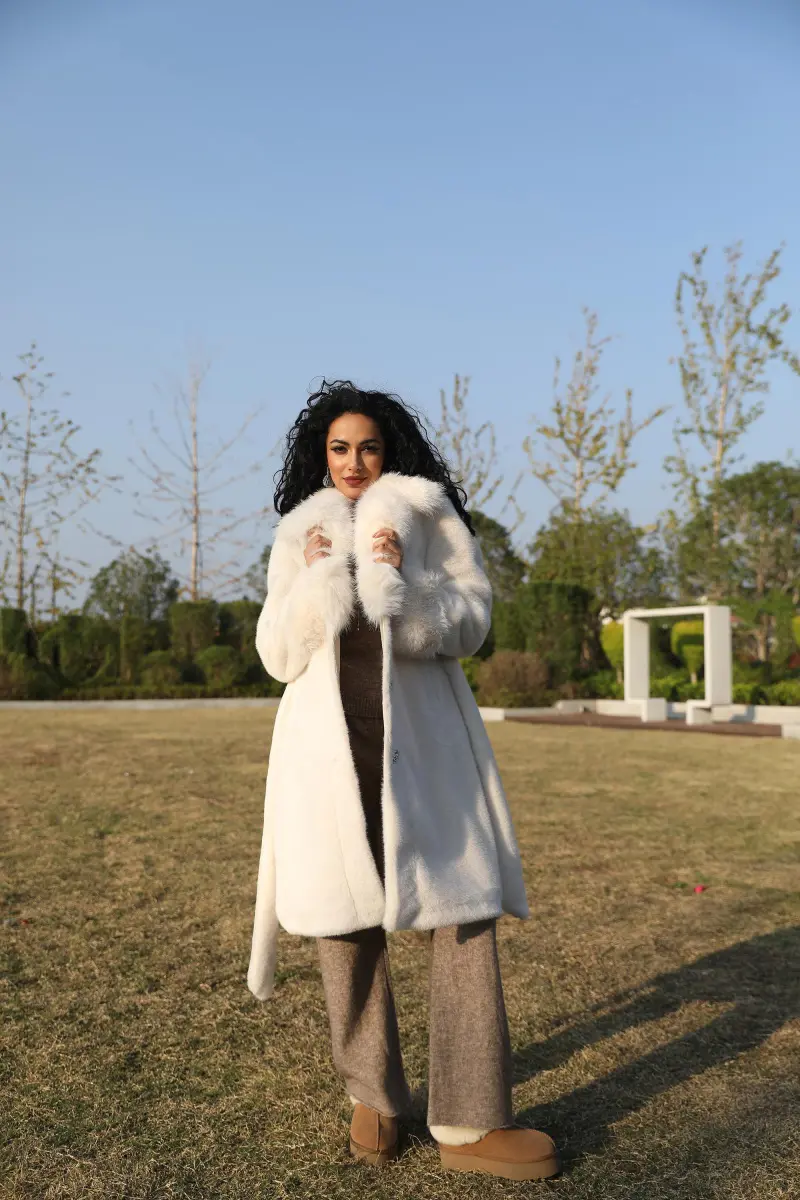 Eco-Friendly Faux Mink Fur New Style Suit Collar Rhinestone Trendy Women's Coat12