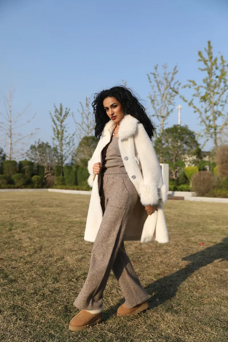 Eco-Friendly Mink Fur Faux Mink Fur Women's Jacket with Square Collar and Rhinestone Buttons6