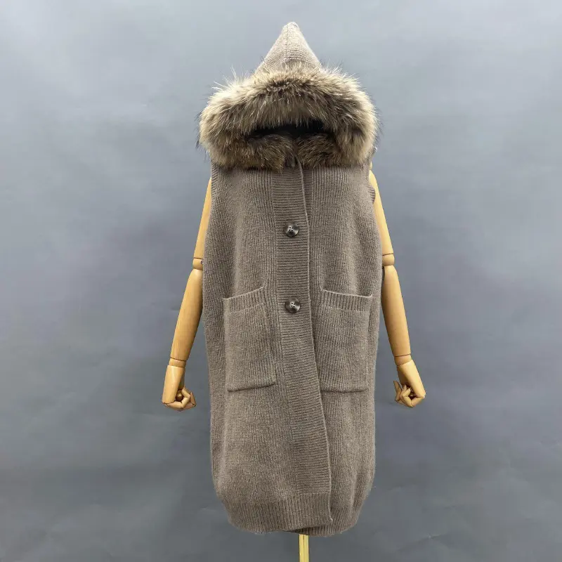 khaki fur collar