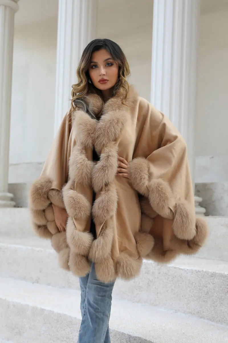 Full Wool Cashmere Cape with Real Fox Fur Fashionable Luxurious Soft Shawl for Women's Coat