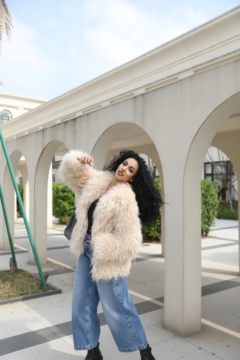 Faux Mongolian Lamb Wool Coat Eco Friendly Mongolian Lamb Wool Women's Elegant Notched Collar Short Coat Jacket
