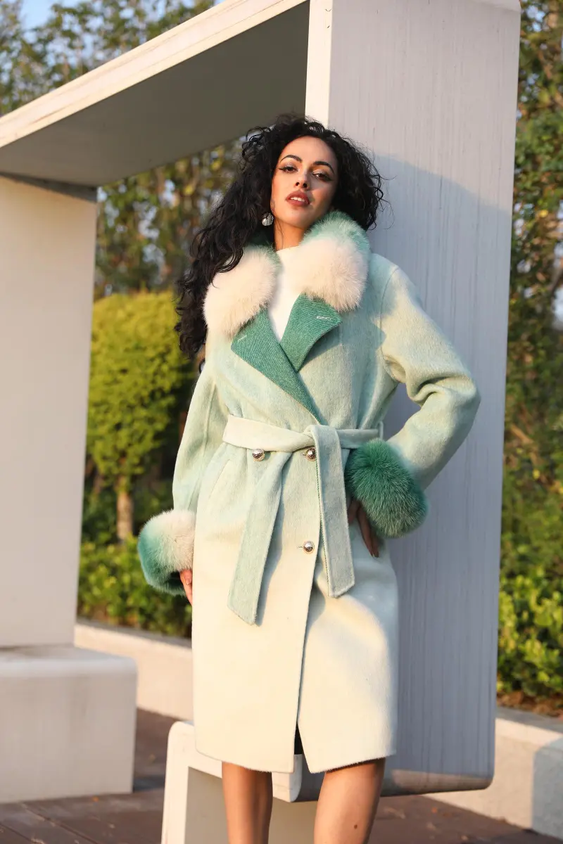 Double-Faced Cashmere Jacket for Women Classic Square Collar Gradient Double-Faced Wool Coat
