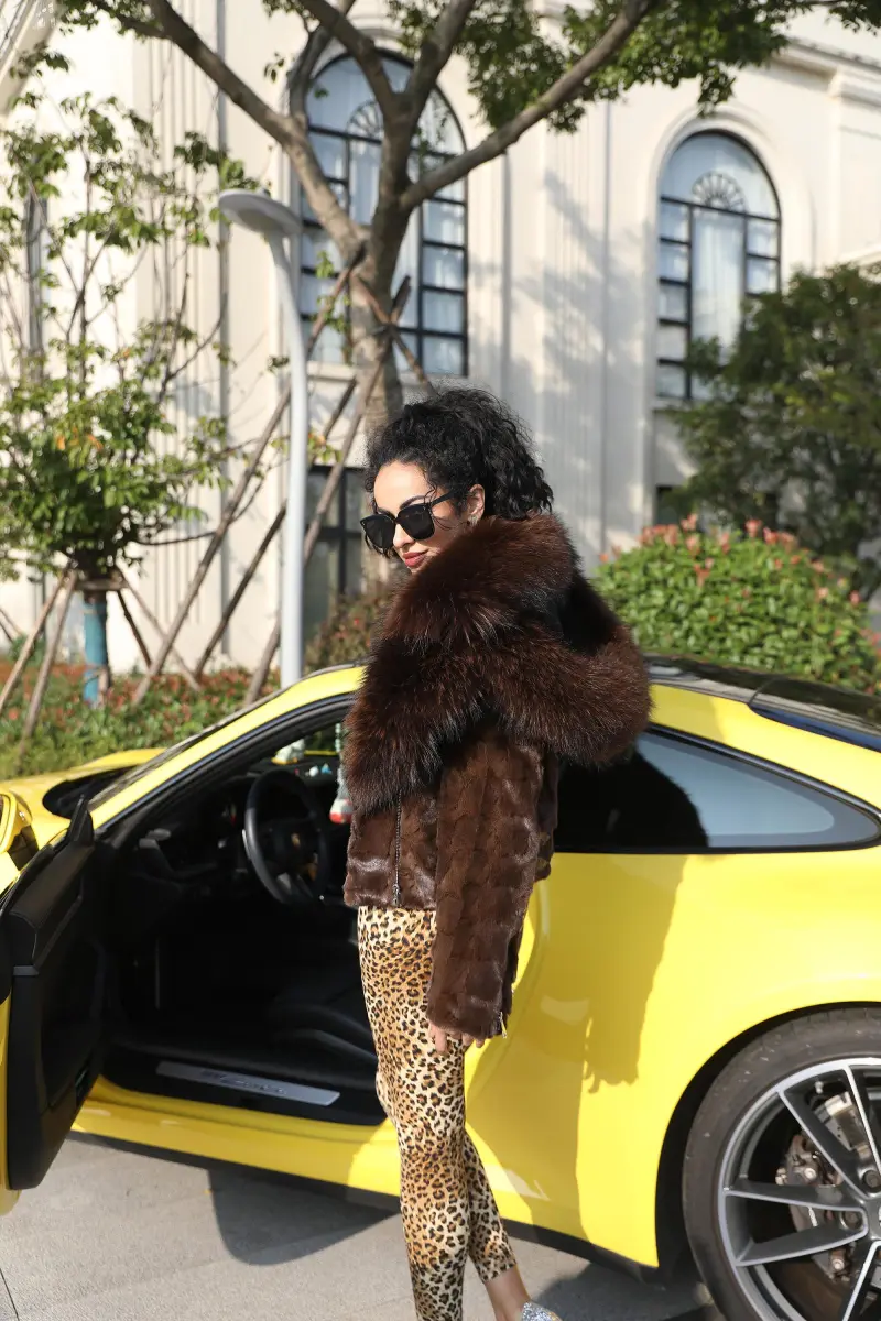 Raccoon Fur Collar Mink Fur-Blended Women's Short Casual Jacket with Detachable Hood 