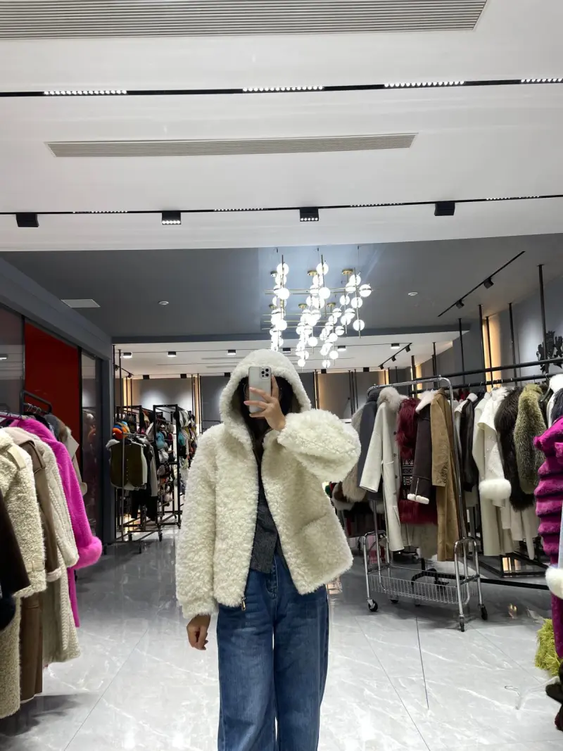 Faux Shearling Outerwear Coat Women's Elegant Hooded Faux Shearling Jacket (17)