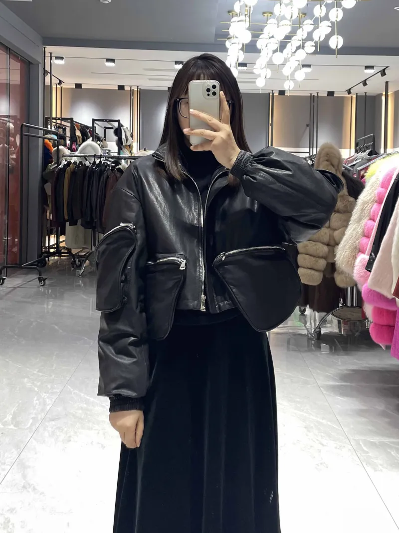 Stand-up Collar Cropped Utility-style Down Jacket