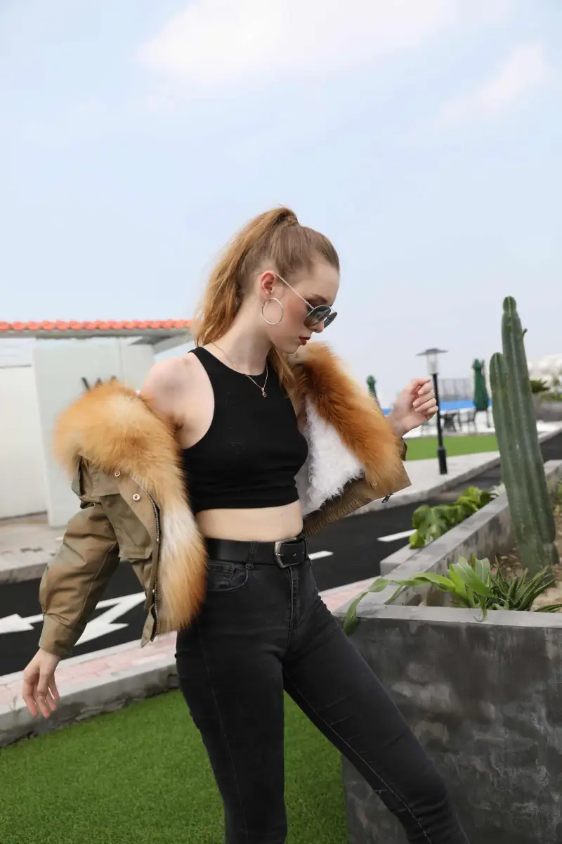Women's short parka 3