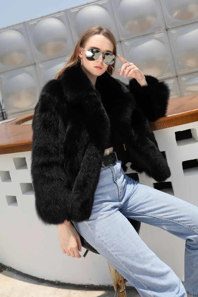 Winter Black Suit Collar Fox Fur Short Fashion Women's Coat