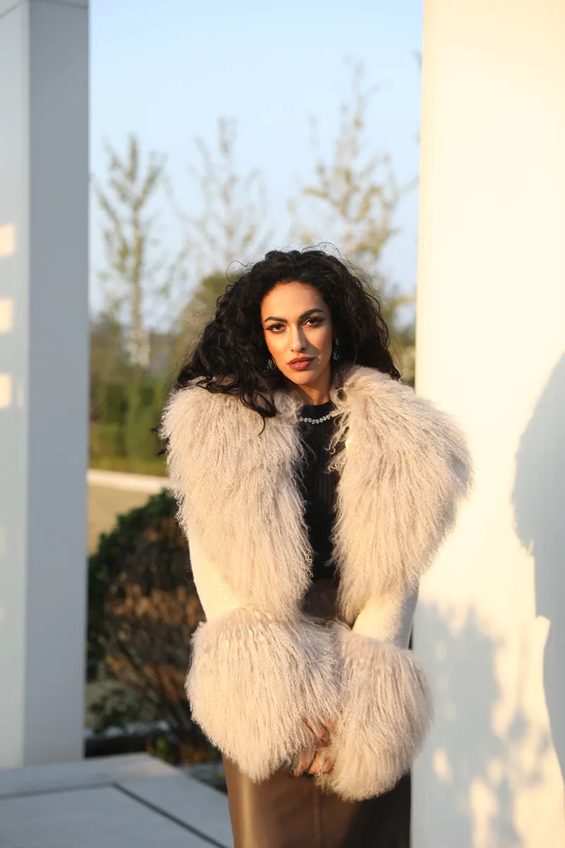 Womens Charming Ultra-short Mongolian Lamb Fur Coat Fashion Outerwear Fur Jacket 