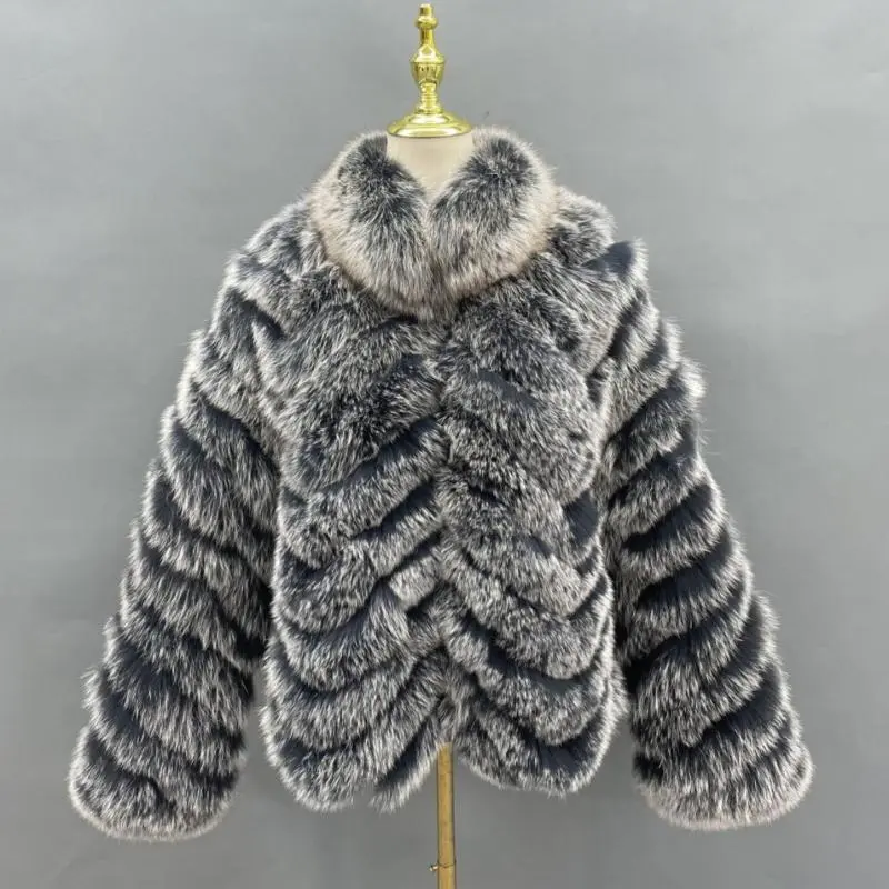 Winter women wear fox fur on both sidesColor:Black